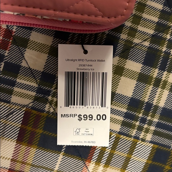 Vera Bradley Pink quilted wallet nwt - Picture 4 of 7